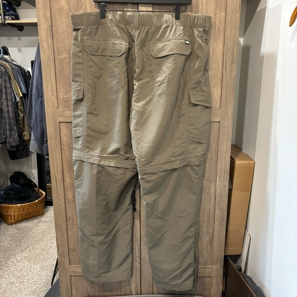 The North Face XL Cargo Pants Convertible Zip Off Nylon Green - Picture 2 of 14